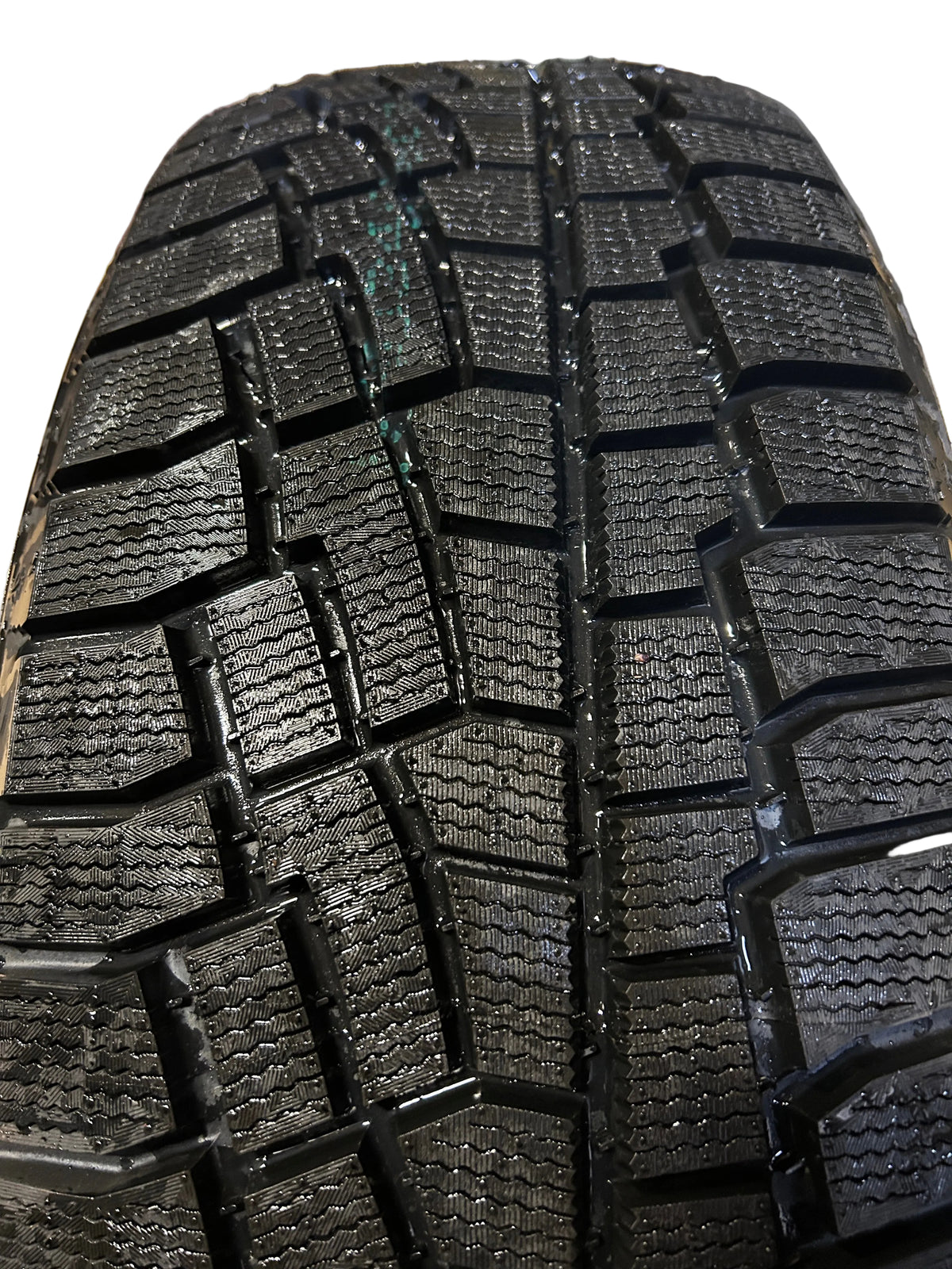 COOPER DISCOVERER TRUE NORTH BSW P 235 55 20 102H WINTER TIRE 166216004