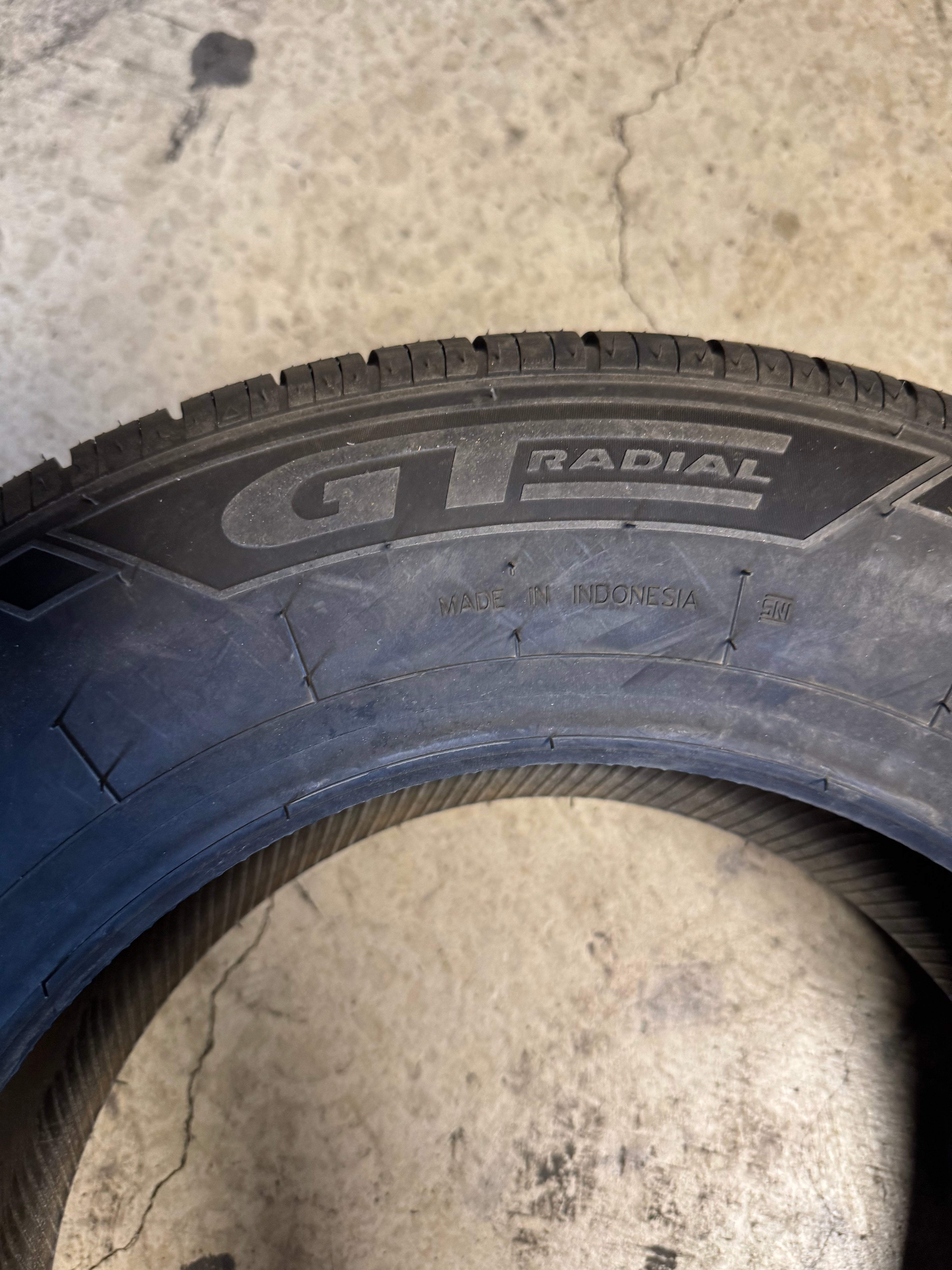 NOS GT RADIAL TOURING VP PLUS BSW P 175 70 13 82T ALL SEASON TIRE B711