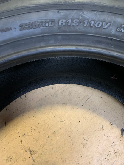 2 KUMHO CRUGEN HP27 BSW P 235 65 18 110V XL ALL SEASON TIRE 2346363
