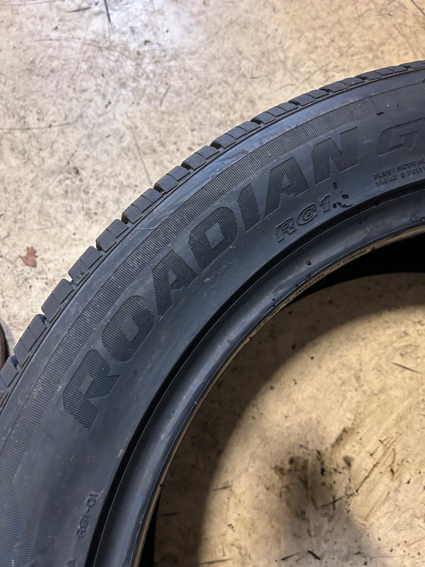 NEXEN ROADIAN GTX BSW P 235 50 20 104W XL ALL SEASON TIRE 19805NXK
