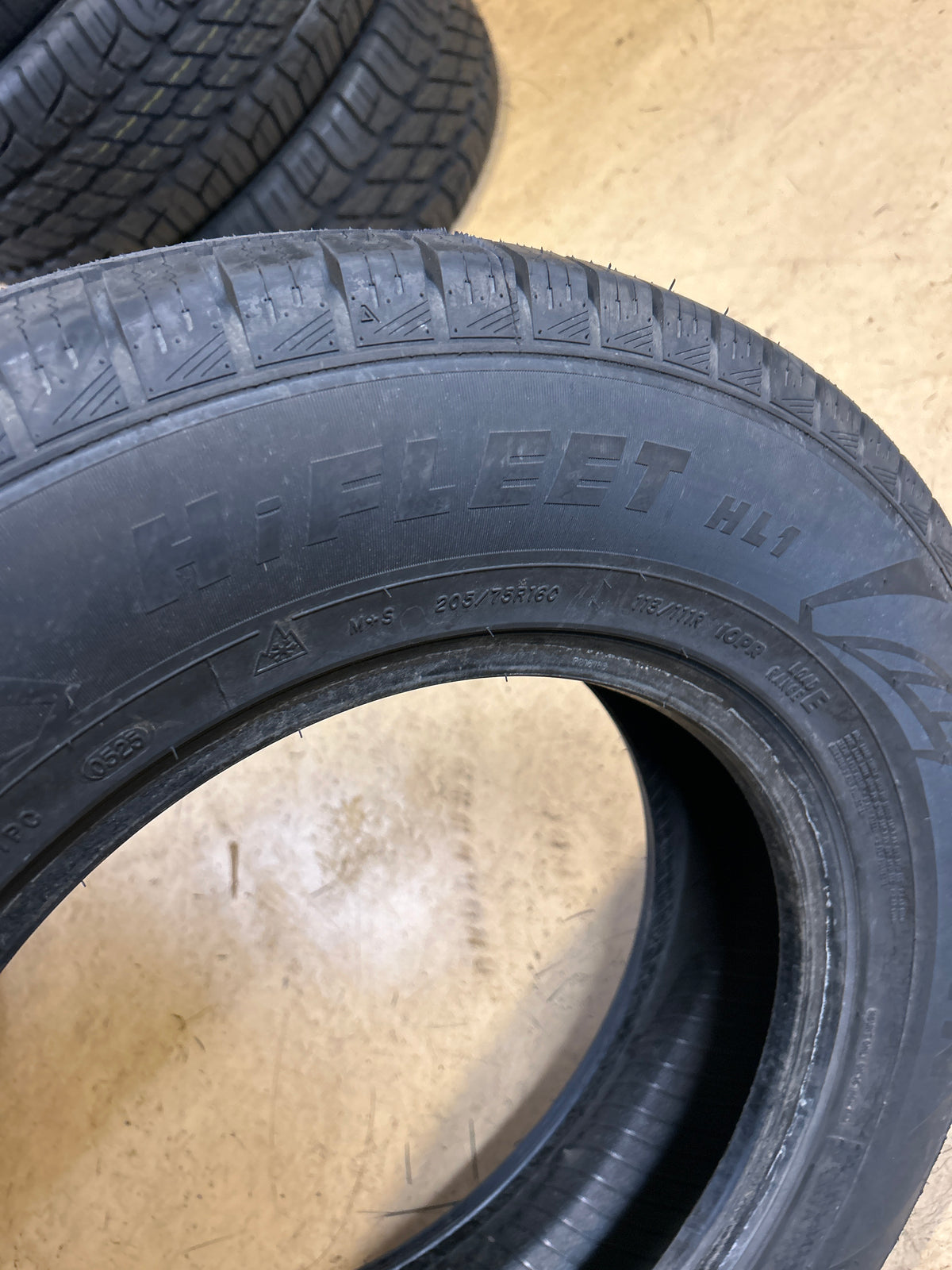 PRINX HIFLEET HL1 BSW P 205 75 16 113/111R 10PLY ALL SEASON TIRE 9205250374