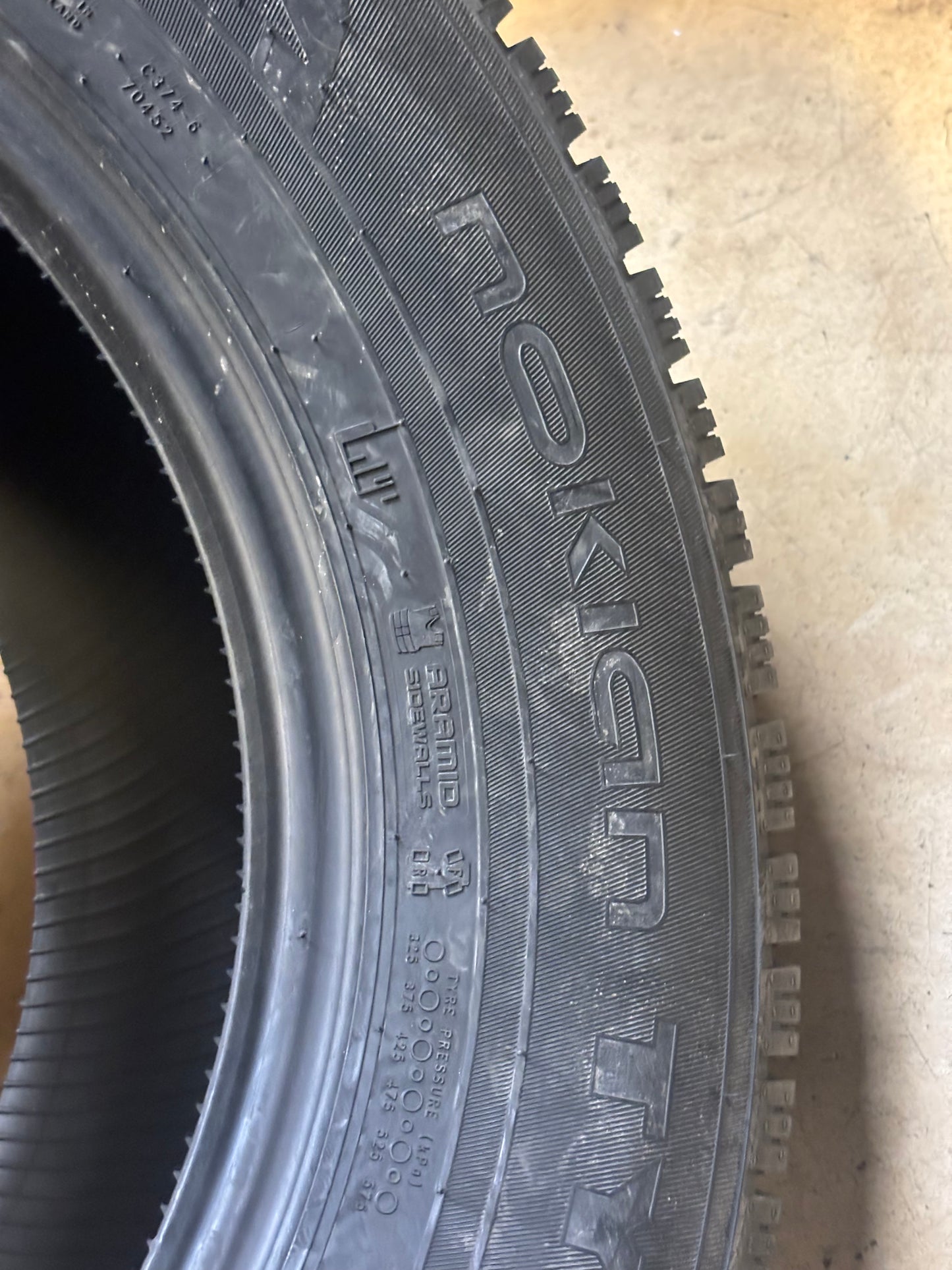 NOKIAN HAKKAPELIITTA C4 P 235 65 16C 121/119R 10PLY SNOW STUDDED TIRE TS32797
