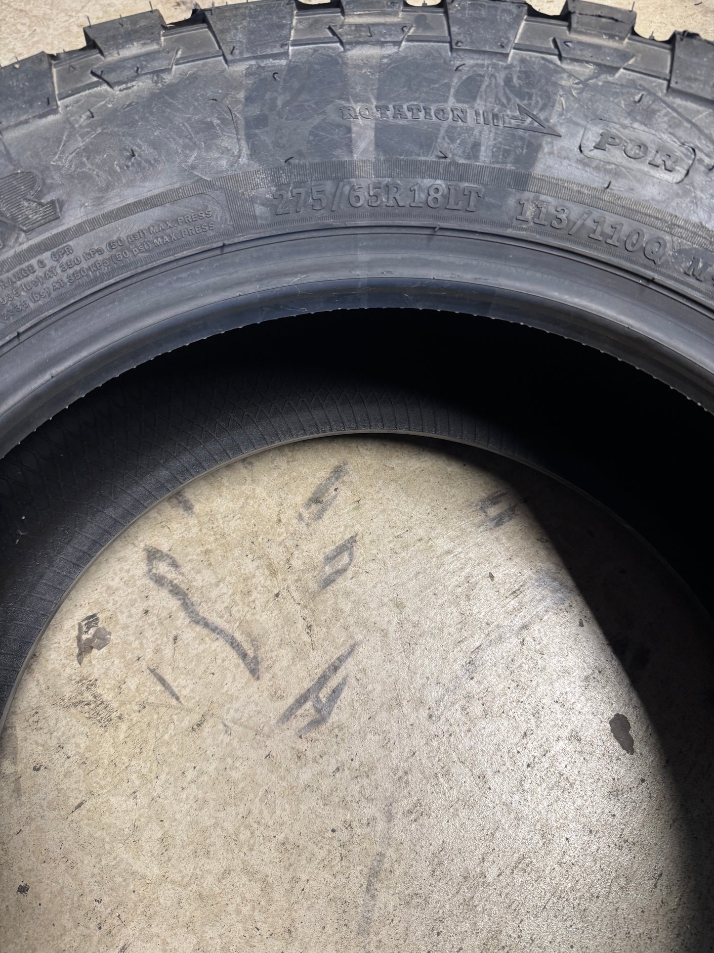 COMFORSER  CF3000 BSW LT 275 65 18 113/110Q 6PLY MUD TERRAIN TIRE NA1533516