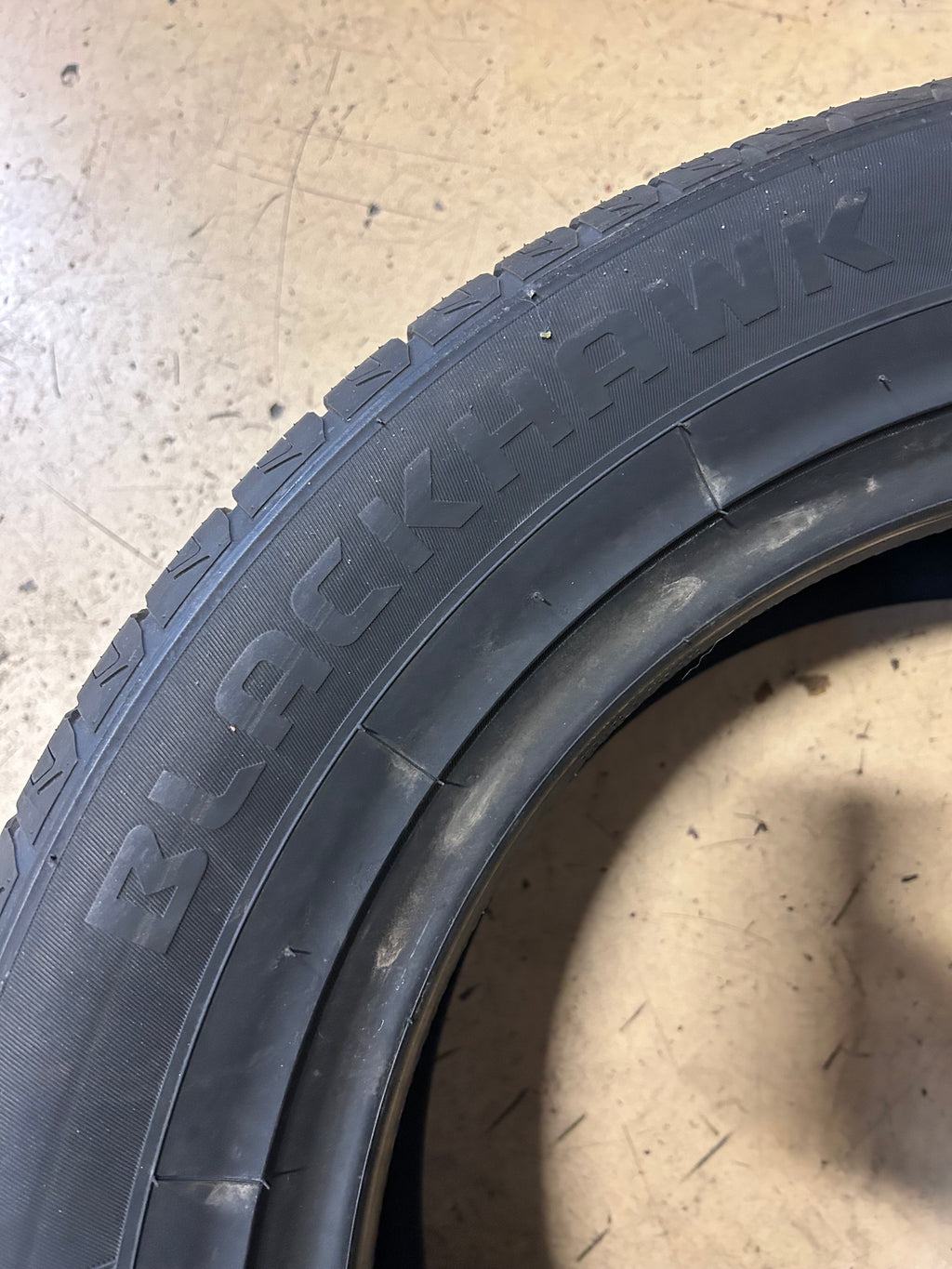 BLACKHAWK AGILITY SUV BSW P 245 55 19 103V ALL SEASON TIRE 4120187V