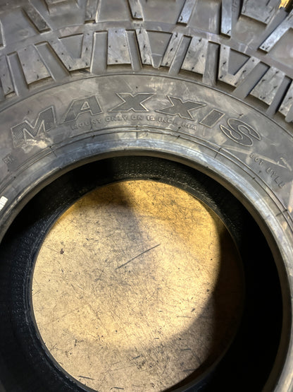 MAXXIS CREEPY CRAWLER M8090 BSW LT 38 13 15 8PLY MUD TIRE TL30009100