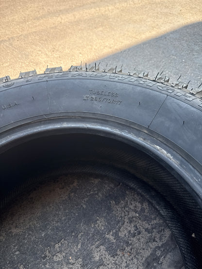 NOS TREADWRIGHT ALL TERRAIN WARDEN LT 285 70 17 118R LRE 10PLY TIRE