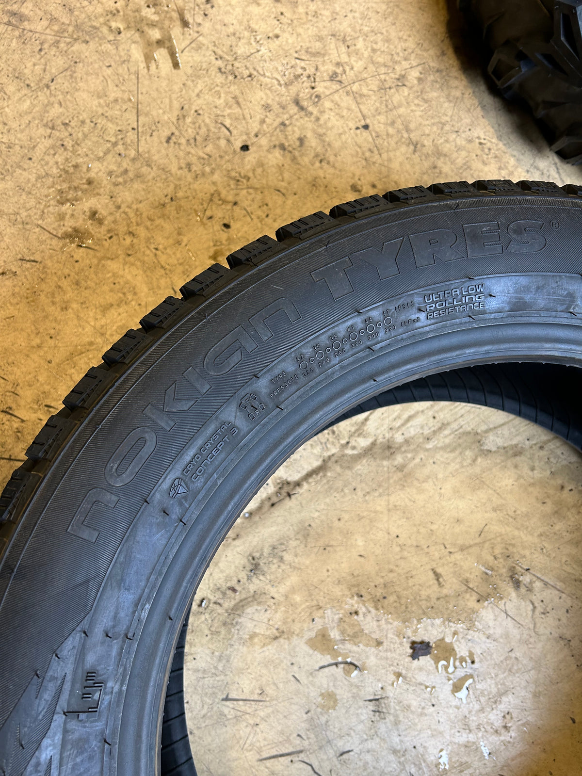 NOS NOKIAN HAKKAPELIITTA R3 BSW P 225 55 17 101R XL WINTER TIRE T430745