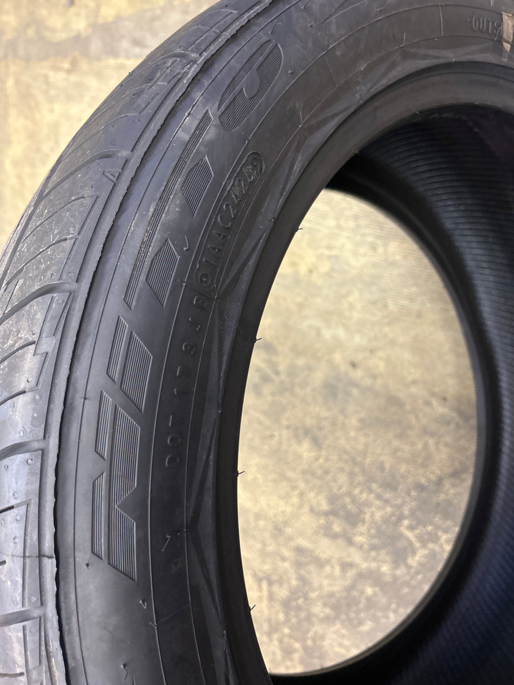 NITTO NT420V BSW P 265 45 20 108V XL ALL SEASON TIRE 206790