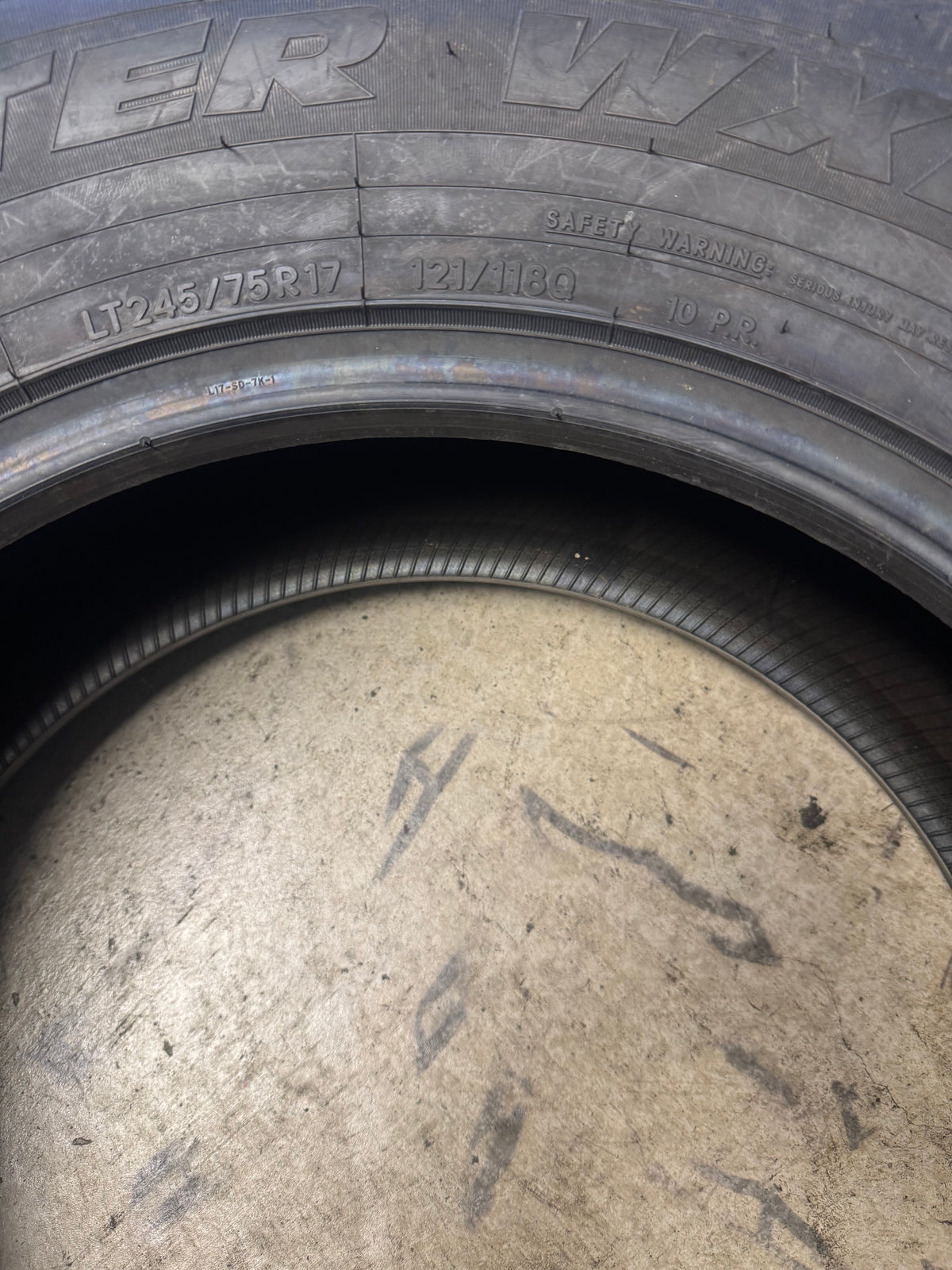 2 NOS ARCTIC CLAW WINTER WXI BSW LT 245 75 17 121/118Q 10PLY WINTER TIRE ARC19