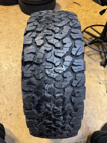BFGOODRICH ALL TERRAIN T/A K02 RWL LT 275 70 16 119/116S 8PLY ALL TERRAIN TIRE 97884