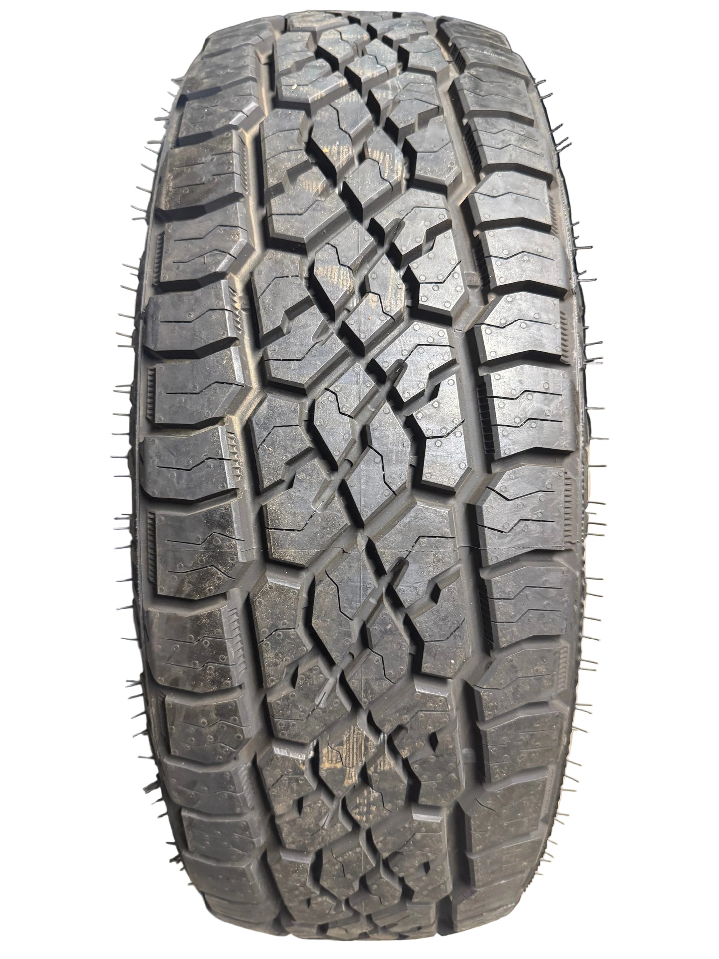 NOS MASTERCRAFT COURSER AXT2 BSW P 235 70 17 109T XL ALL TERRAIN TIRE 177131007