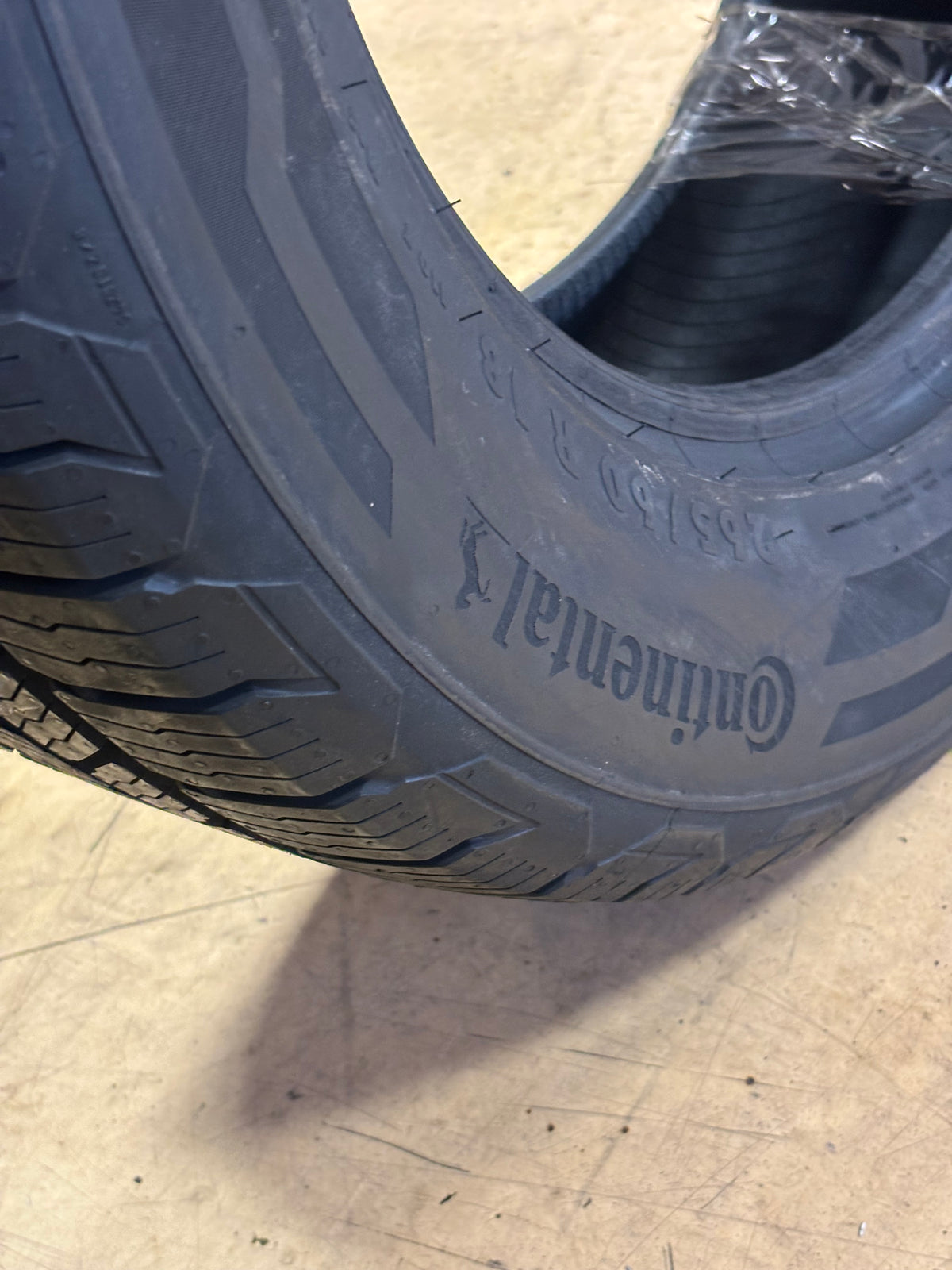 CONTINENTAL TERRAINCONTACT H/T BSW P 265 60 18 110T SL HIGHWAY TERRAIN TIRE 15571850000