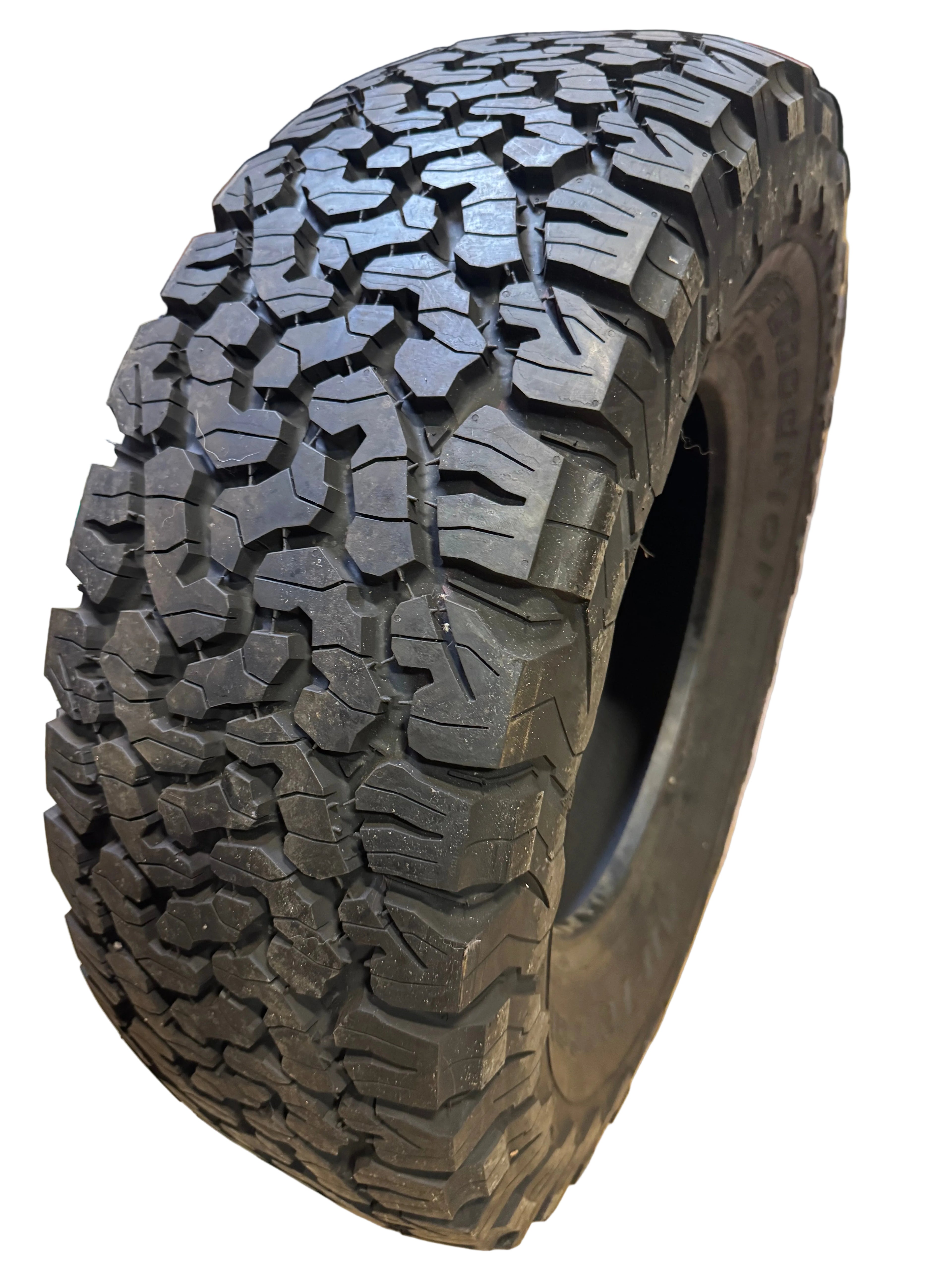 DTO BFGOODRICH ALL-TERRAIN T/A KO2 BSW LT 285 70 17 116/113Q 6PLY TIRE 81501