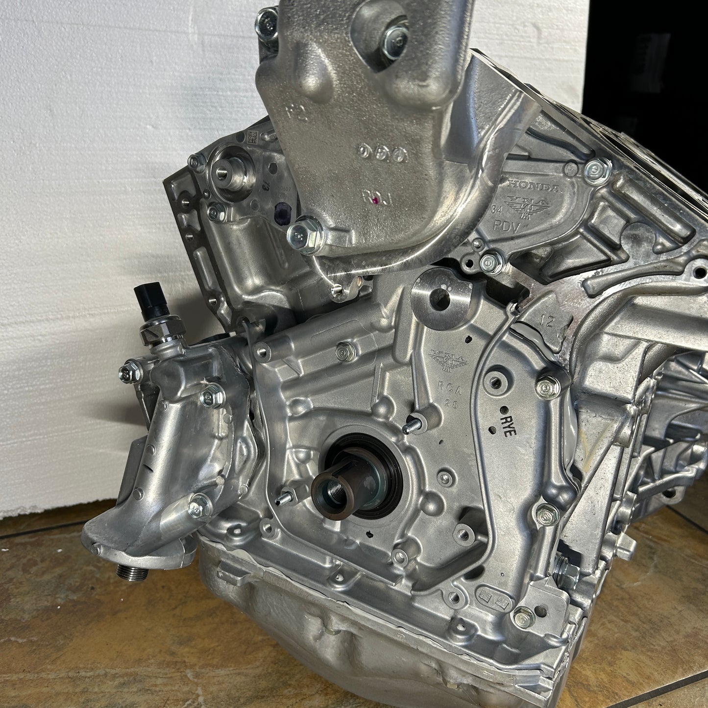 HONDA J-SERIES 3.5L V6 ENGINE BLOCK GENERAL ASSEMBLY 10002-RN0-305