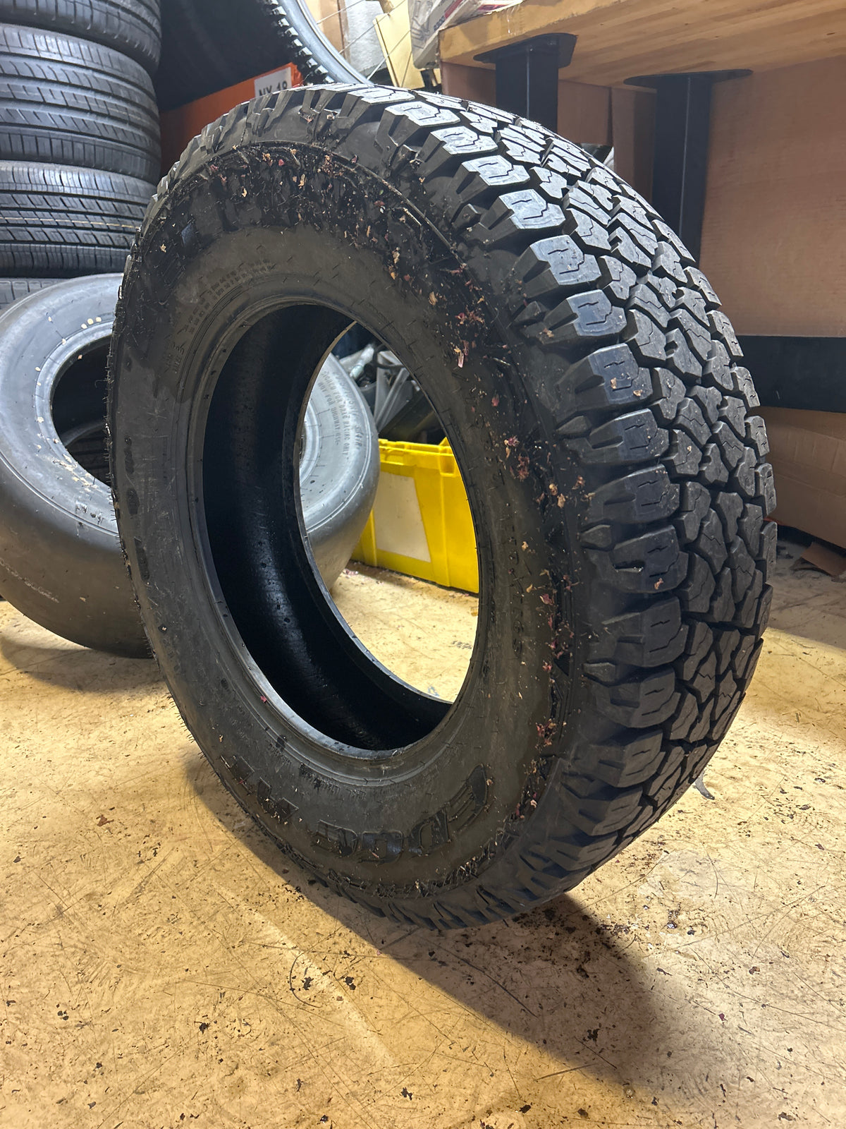 KELLY EDGE AT BSW LT 245 70 17 119/116S ALL TERRAIN TIRE 357707279