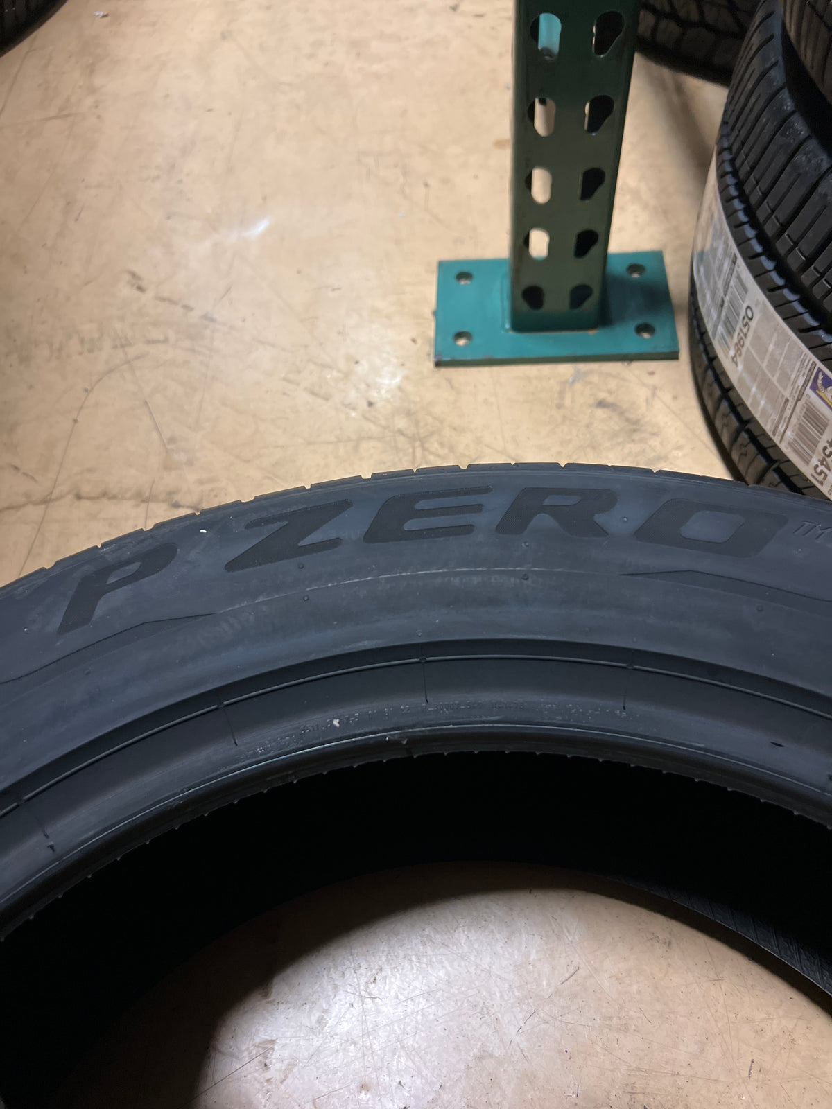 2 NOS PIRELLI P ZERO (PZ4-SPORT) P 285 45 20 108W SL SUMMER  TIRE 2728400
