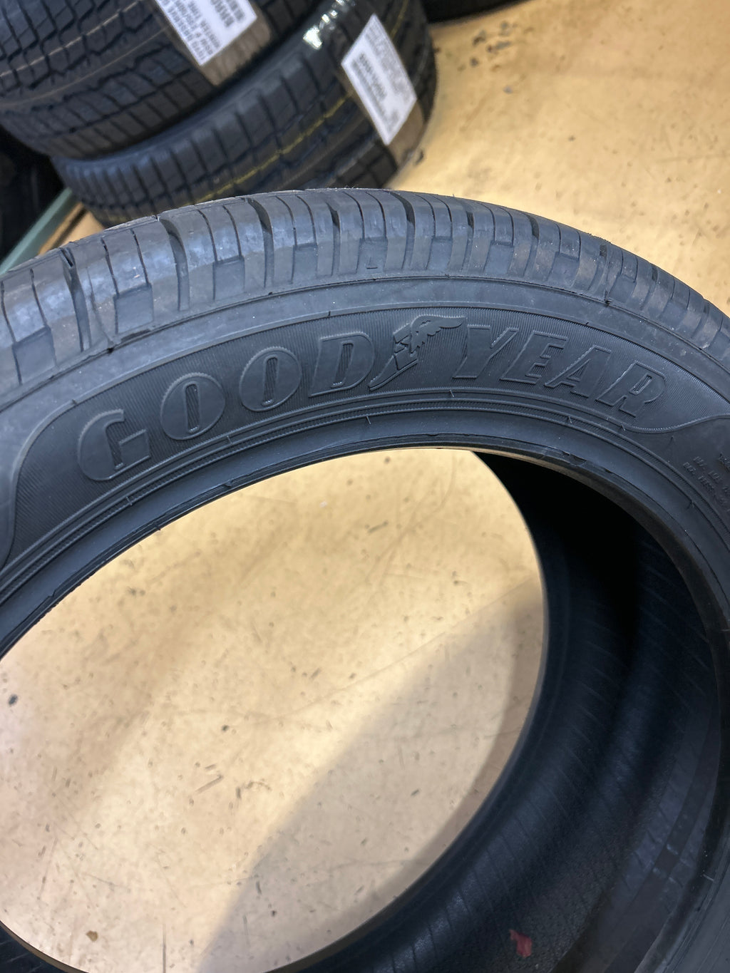 GOODYEAR RELIANT BSW P 245 45 18 96V ALL SEASON TIRE 682068597