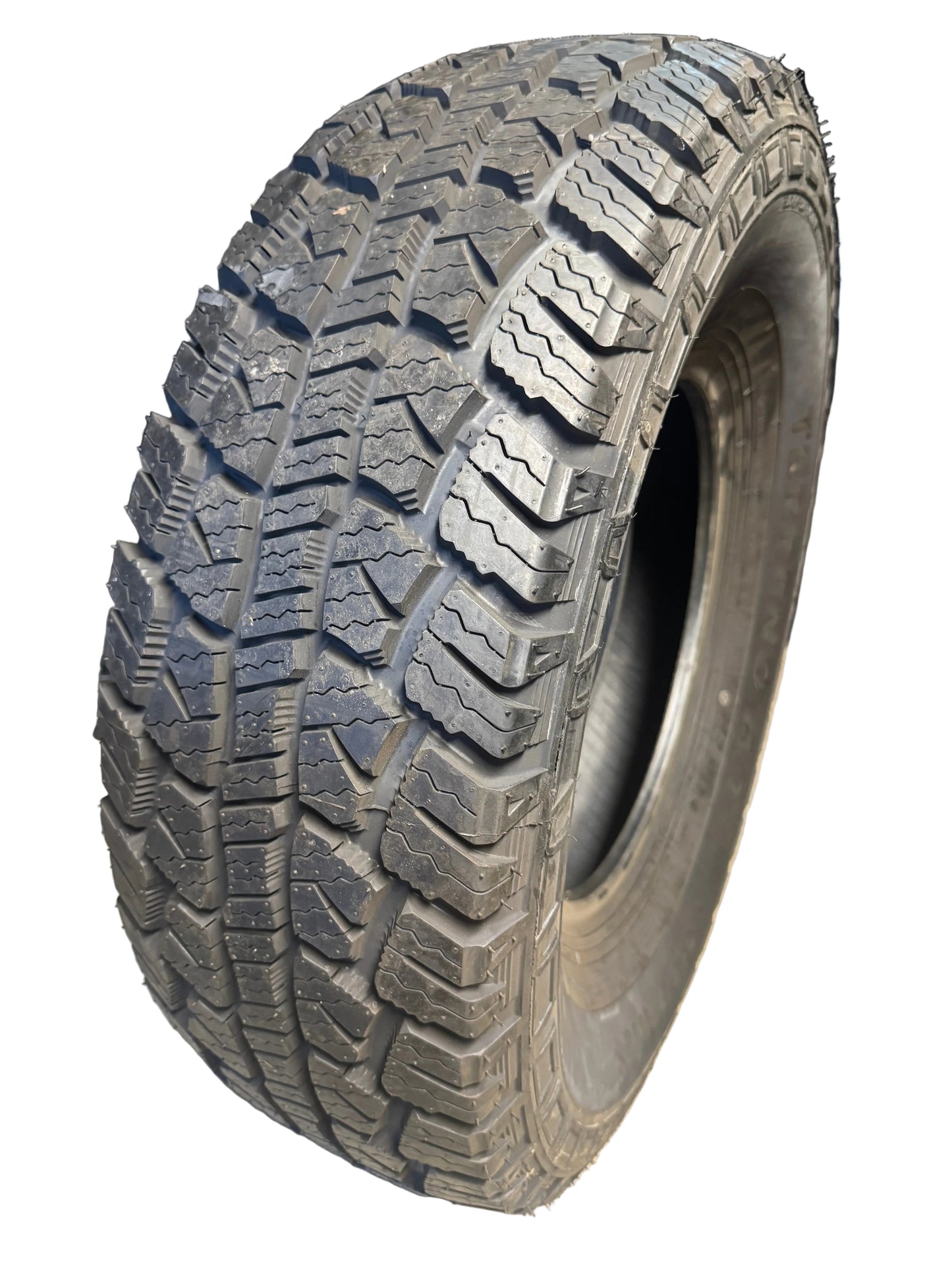 2 NOS FINALIST TERRENO A/T BSW P 265 75 16 116S ALL TERRAIN TIRE LLSUV039