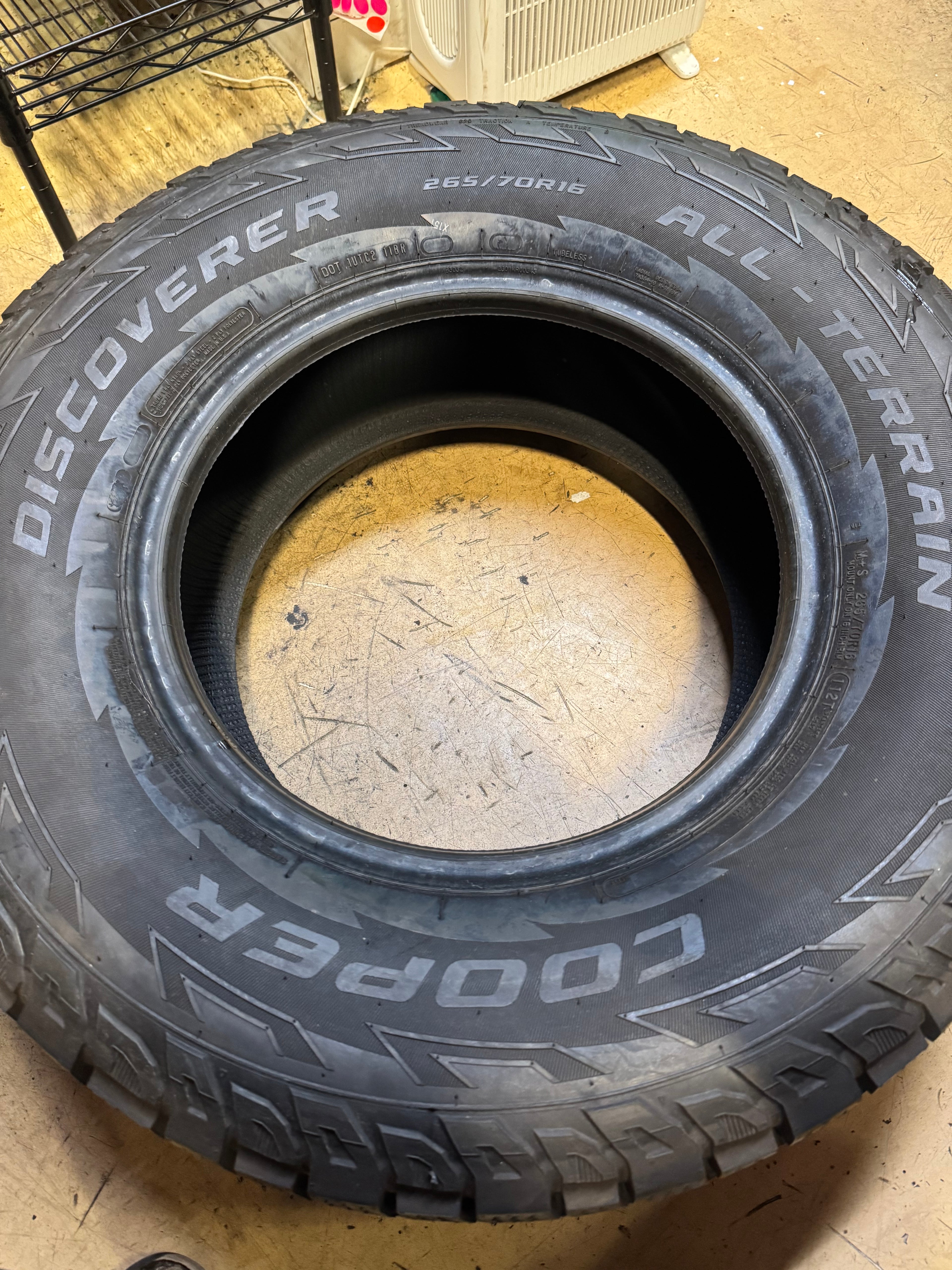 COOPER DISCOVERER ALL TERRAIN BSW P 265 70 16 112T ALL TERRAIN TIRE 171138014