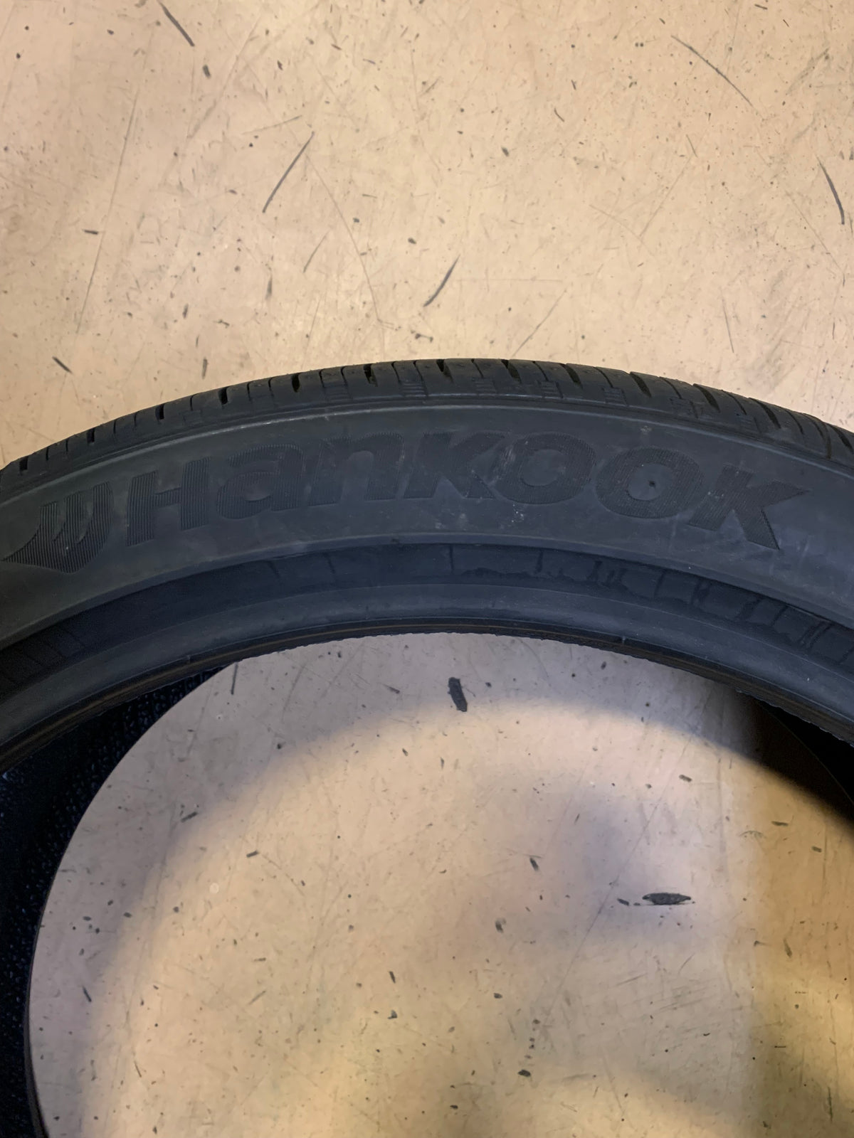 HANKOOK KINERGY GT BSW P 235 40 19 92V ALL SEASON TIRE 1018940