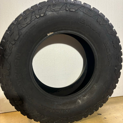 2 MICKEY THOMPSON BAJA BOSS A/T BSW P 285 70 17 116T SL ALL TERRAIN TIRES 340020003