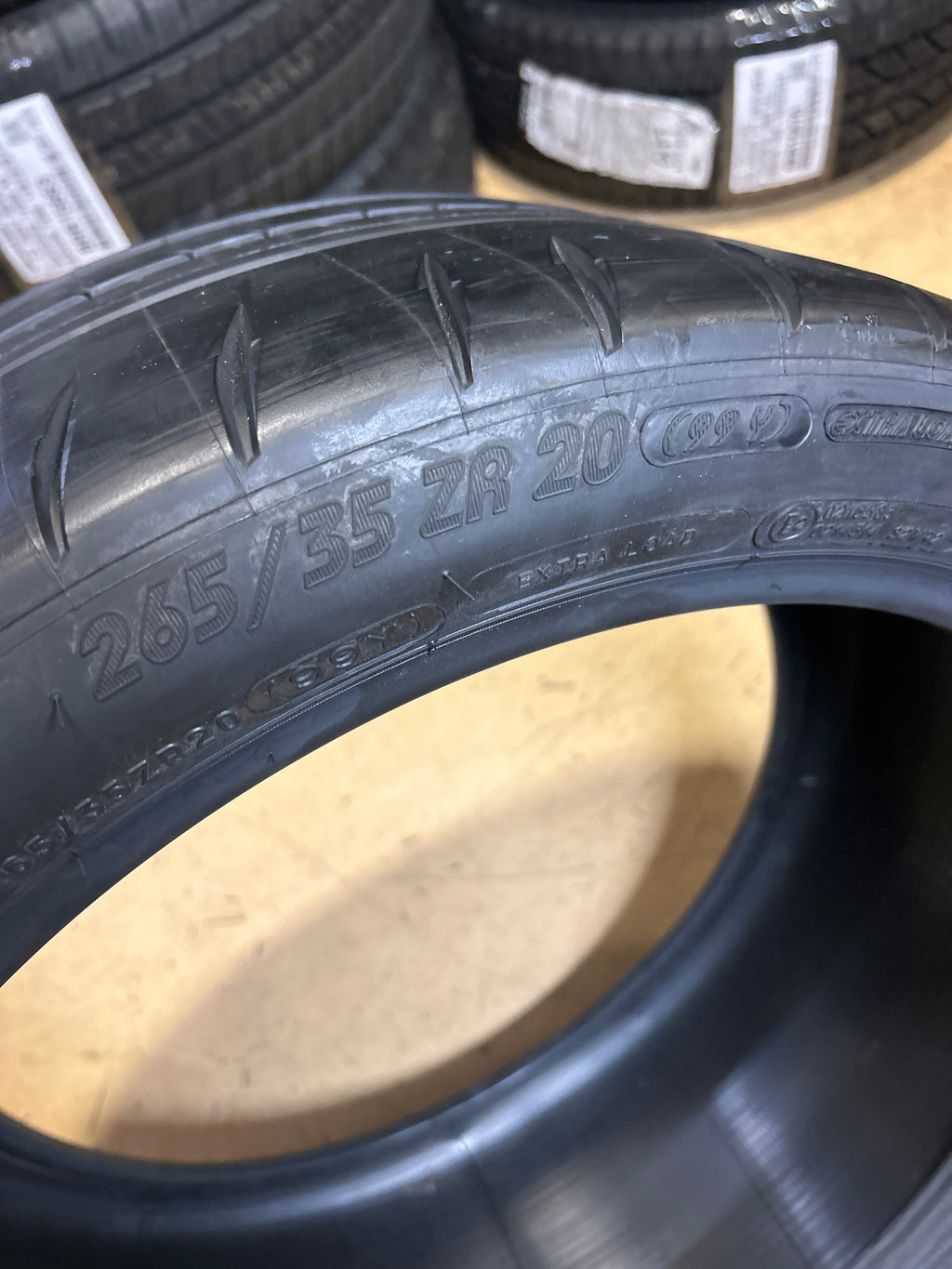 MICHELIN PILOT SPORT CUP 2 BSW P 265 35 20 99Y RACING TIRE 97350