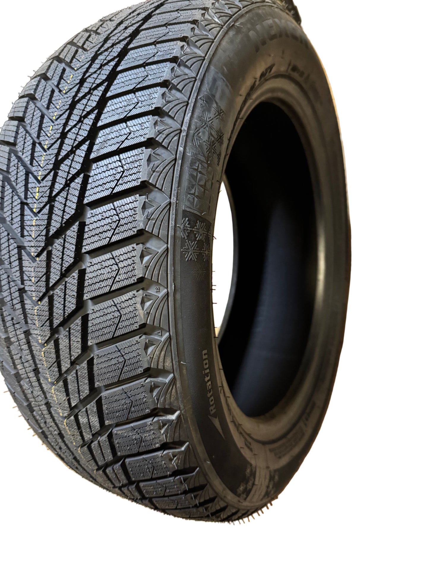 NEXEN WINGUARD ICE PLUS BSW P 215 55 16 97T XL WINTER TIRE 16133NXK