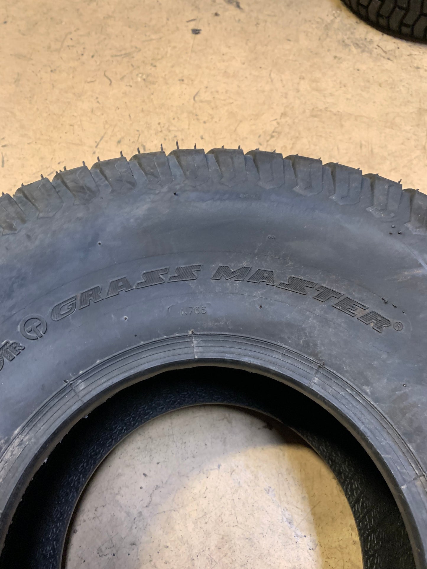OTR GRASS MASTER BSW AT 20 8 8 4PLY LAWN TIRE T804208008