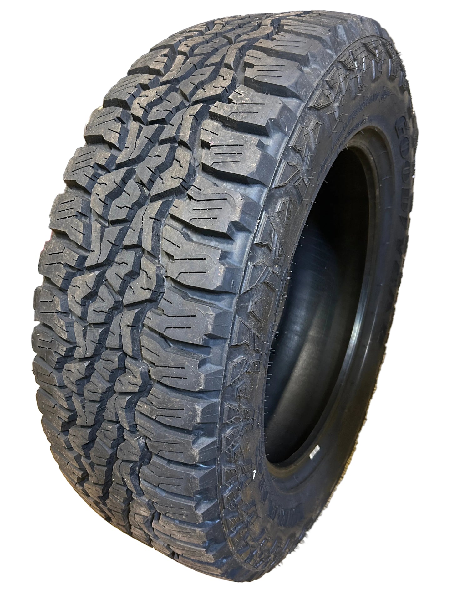 GOODYEAR WRANGLER ULTRA TERRAIN AT P 275 60 20 115S ALL TERRAIN TIRE 475178778