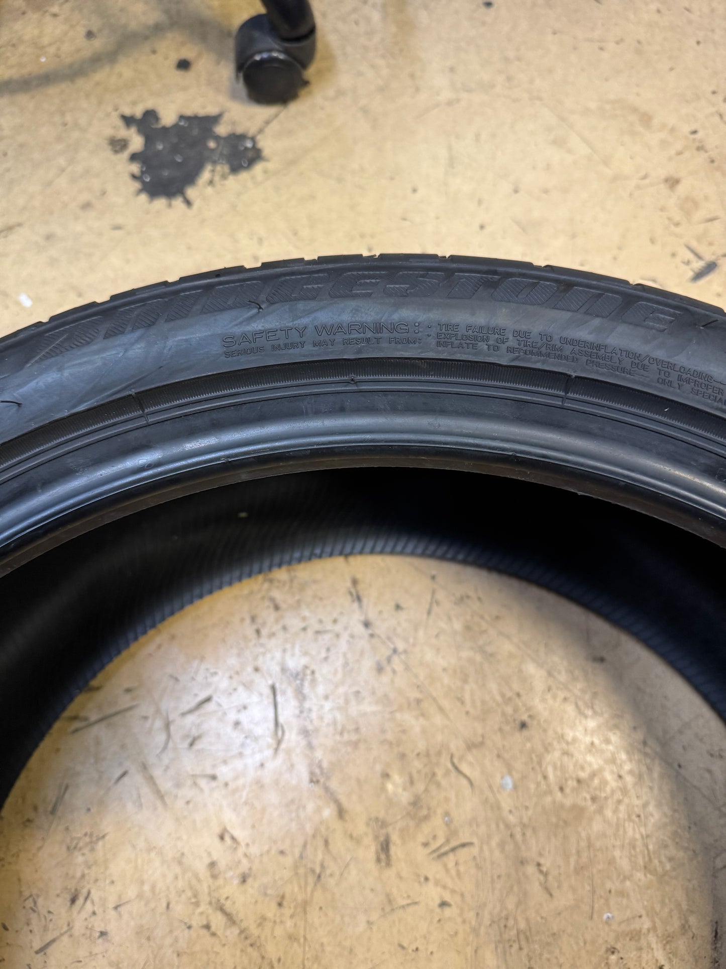 2 NOS BRIDGESTONE POTENZA S-04 POLE POSTION P 245 40 20 99Y XL UHP SUMMER TIRE 102825