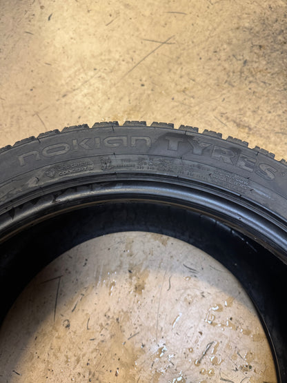NOS NOKIAN HAKKAPELIITTA R3 BSW P 245 45 18 100T XL WINTER TIRE T430630