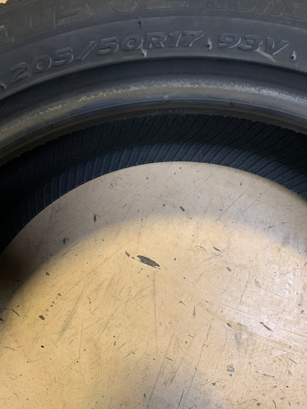 HANKOOK VENTUS V2 CONCEPT 2 BSW P  205 50 17 93V XL UHP TIRE 1014370