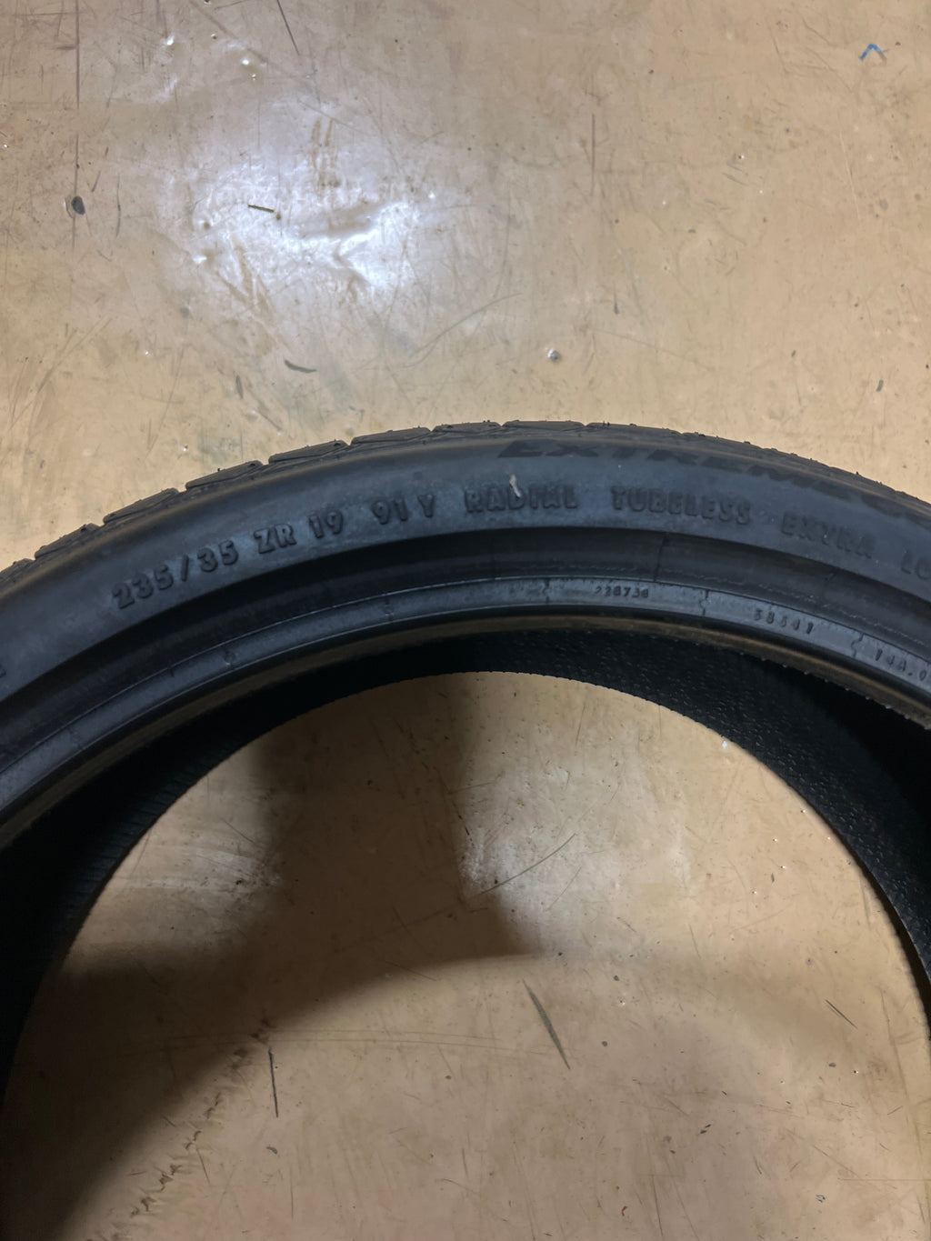 2 NEW CONTINENTAL EXTREMECONTACT SPORT P  235 35 19 91Y XL UHP SUMMER TIRES 15507330000