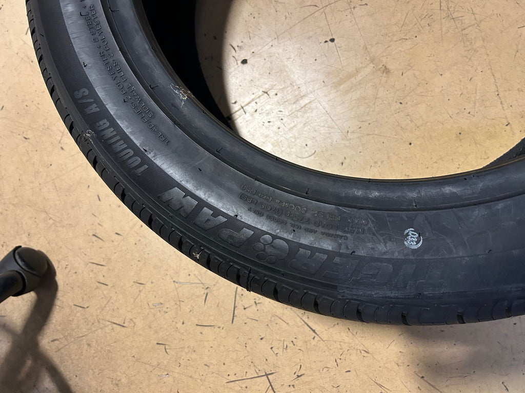 UNIROYAL TIGER PAW TOURING A/S DT BSW P 225 55 19 99V  ALL SEASON TIRE 17129