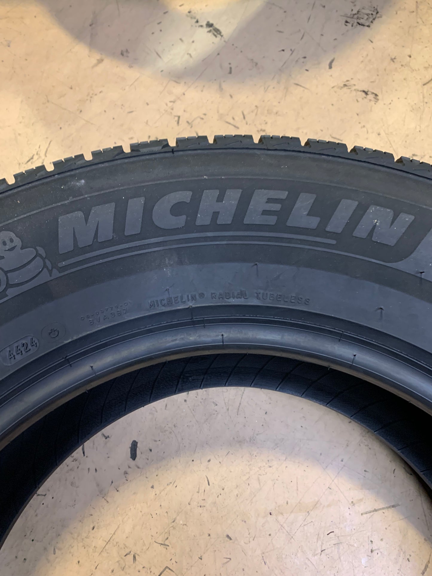 MICHELIN X-ICE SNOW SUV BSW P 275 65 18 116T WINTER TIRE 32012