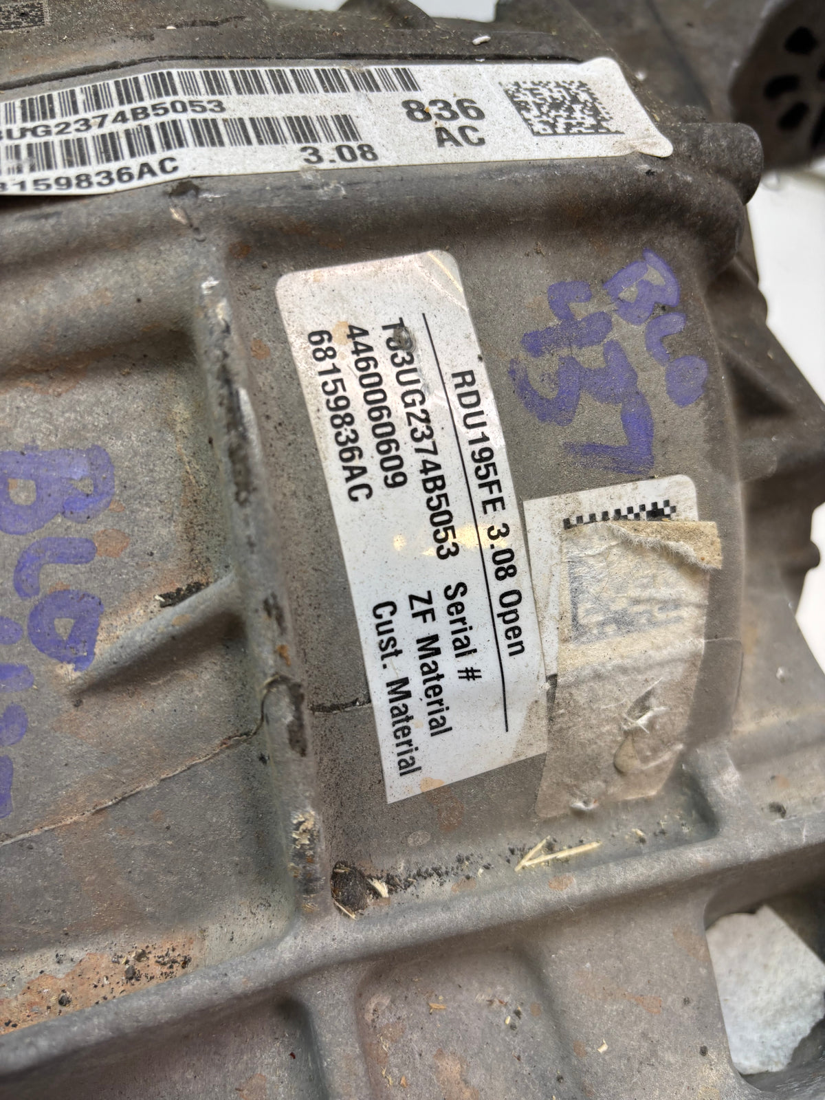 USED GENUINE MOPAR REAR AXLE DIFFERENTIAL CHRYSLER 300 DODGE CHARGER 6815936AC