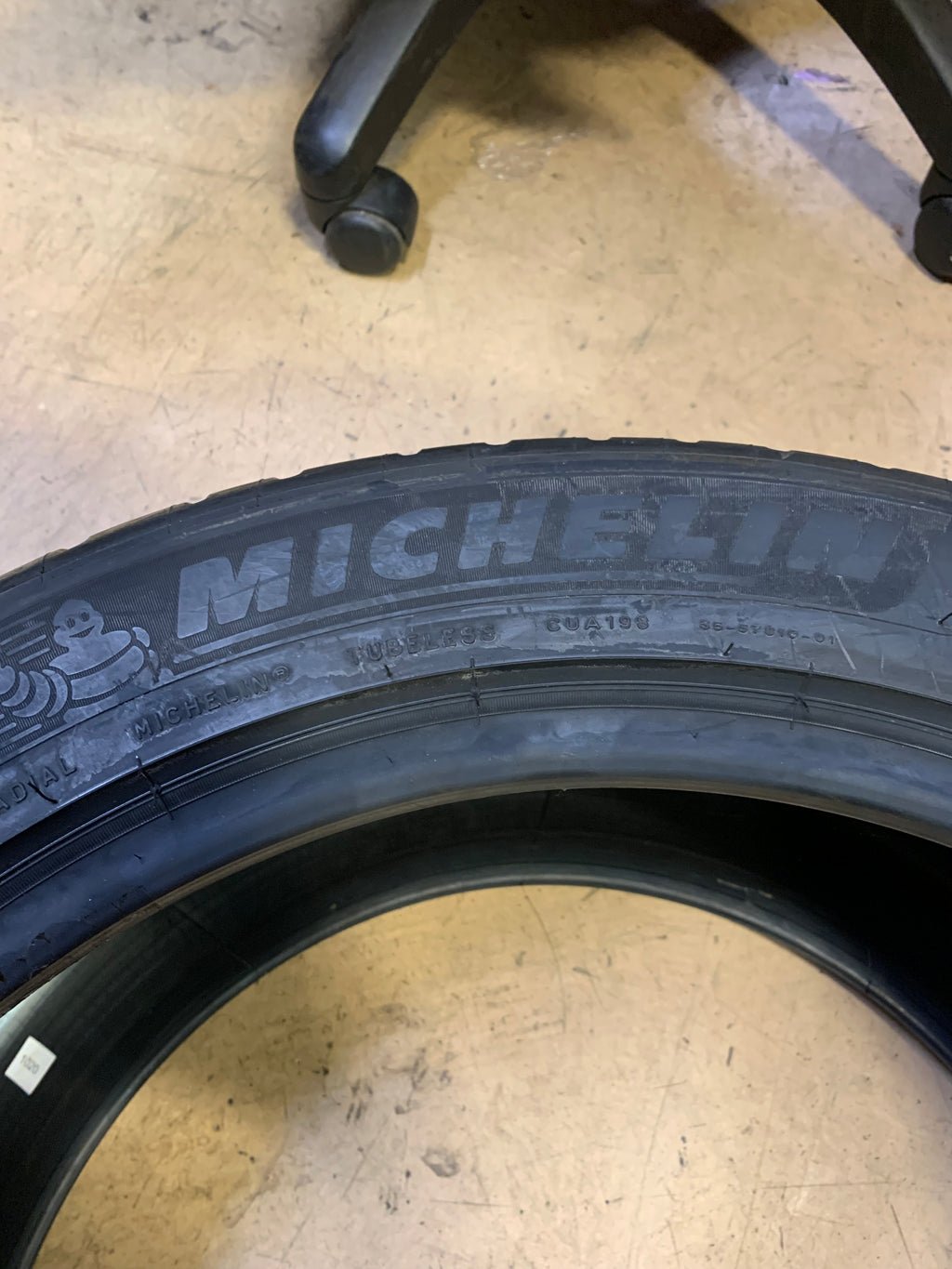 MICHELIN PILOT SPORT ALL SEASON 4 BSW P 285 45 19 107Y XL ALL SEASON TIRE ‎32309