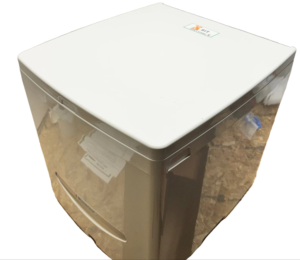 CUDDY COMPOSTING TOILET 3.9 GAL CAPACITY