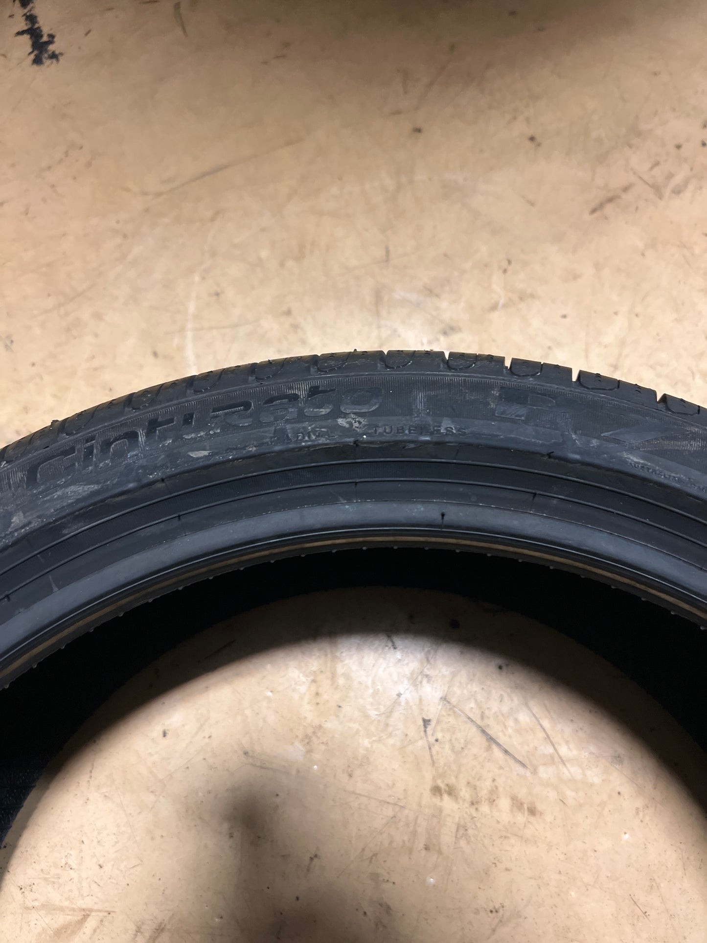 NOS PIRELLI CINTURATO P7 RFT BMW P 225 40 18 92Y XL UHP TIRE 2462500