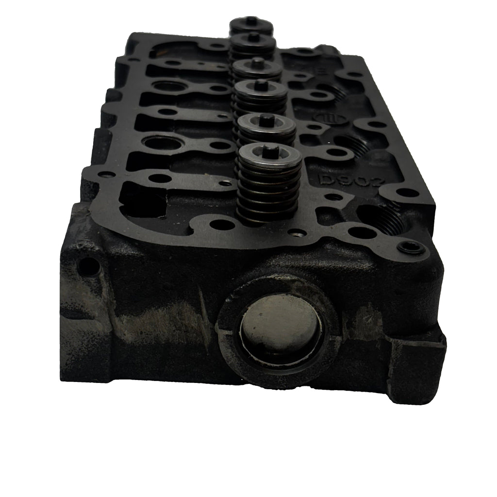 D902 COMPLETE CYLINDER HEAD WITH VALVES SPRING FOR KUBOTA D902