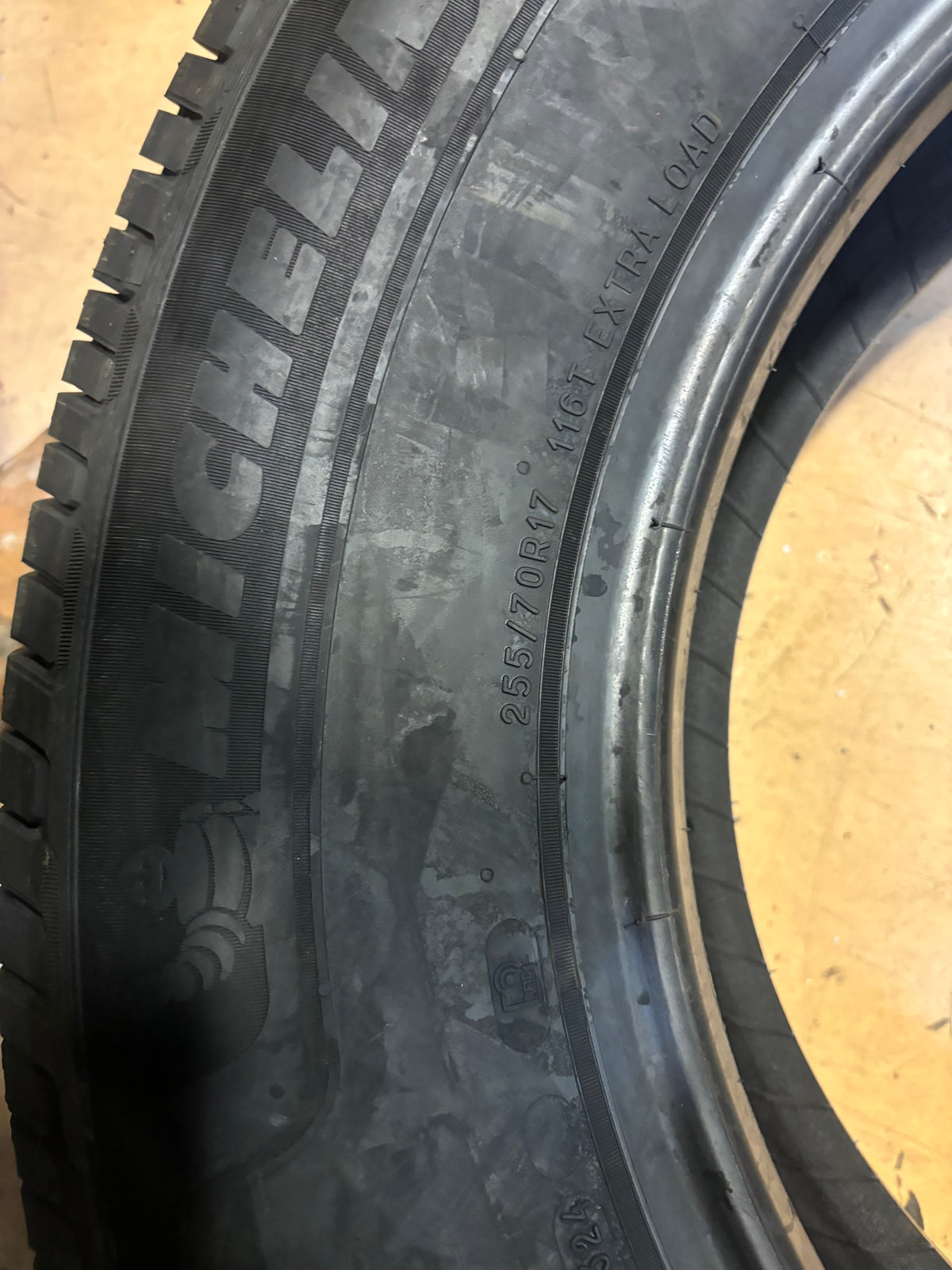 MICHELIN DEFENDER LTX M/S2 P 255 70 17 116T XL ALL SEASON TIRE 59350