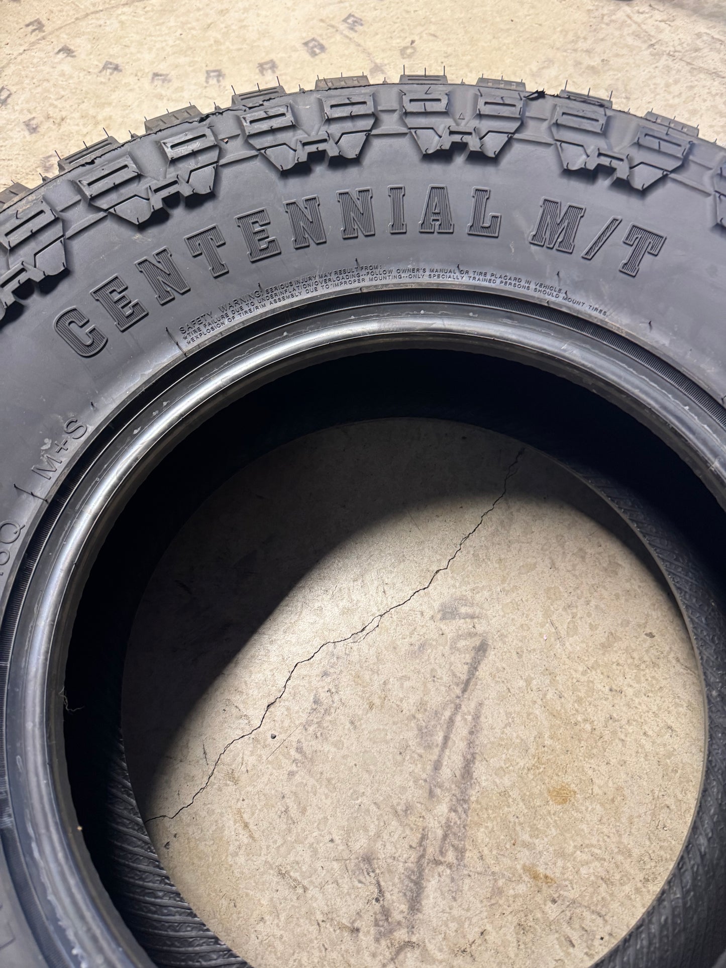 2 CENTENNIAL DIRT COMMANDER M/T LT 295 70 17 121/118Q 10PLY MUD TIRE TCD1729570E