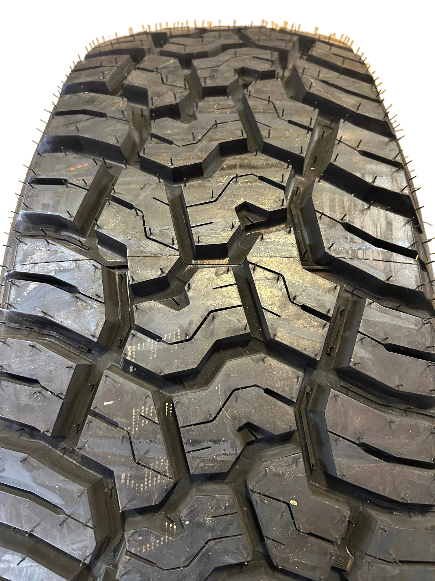 NOS YOKOHAMA GEOLANDAR X-AT BSW LT 275 65 20 126/123Q 10PLY TIRE 110116022