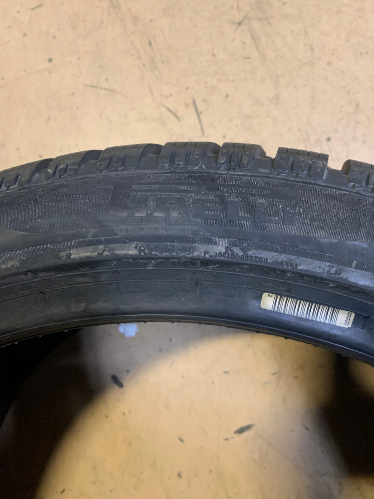 PIRELLI SCORPION WINTER 2 BSW P 295 35 21 107V XL WINTER TIRE 4139600