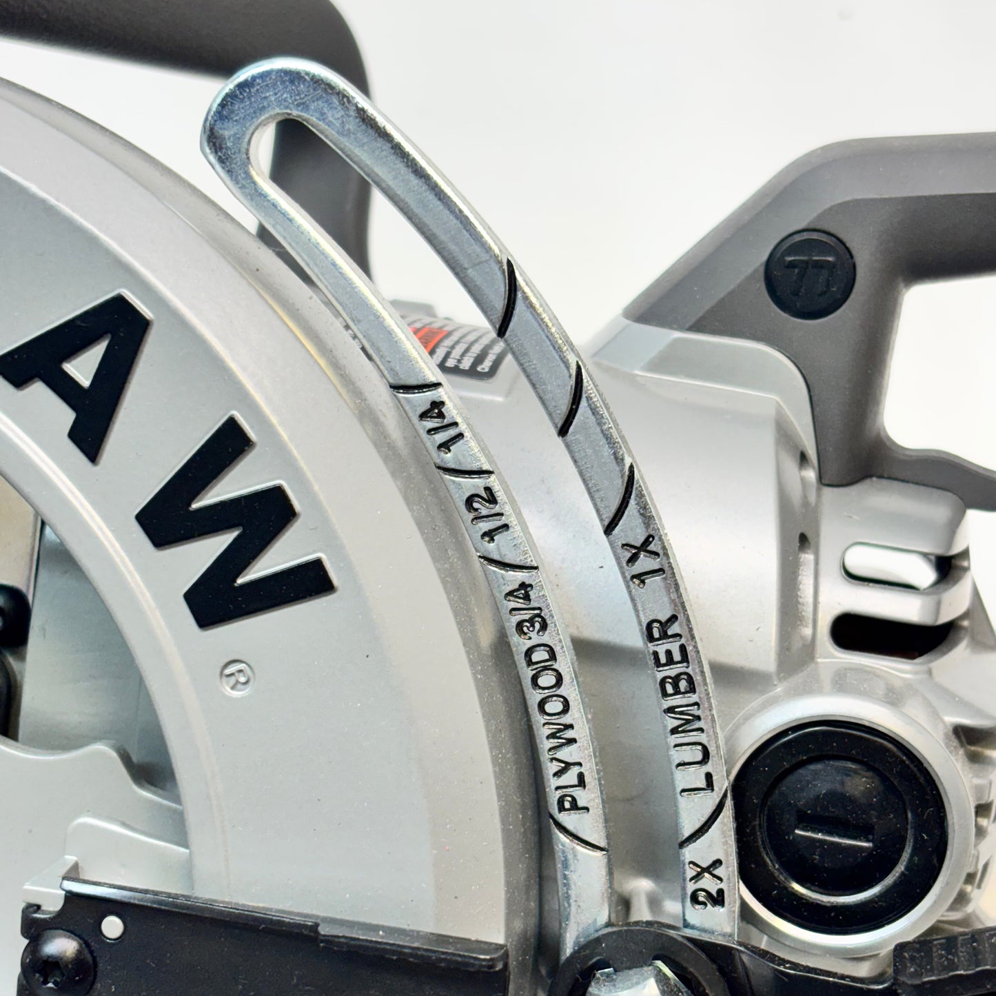 SKILSAW SPT77W-01 15-AMP 7-1/4-INCH ALUMINUM WORM DRIVE CIRCULAR SAW