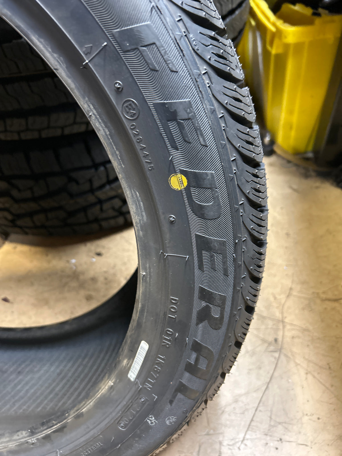 NOS 2 FEDERAL HIMALAYA WS2 BSW P 245 45 18 96T WINTER TIRE 87DK8A