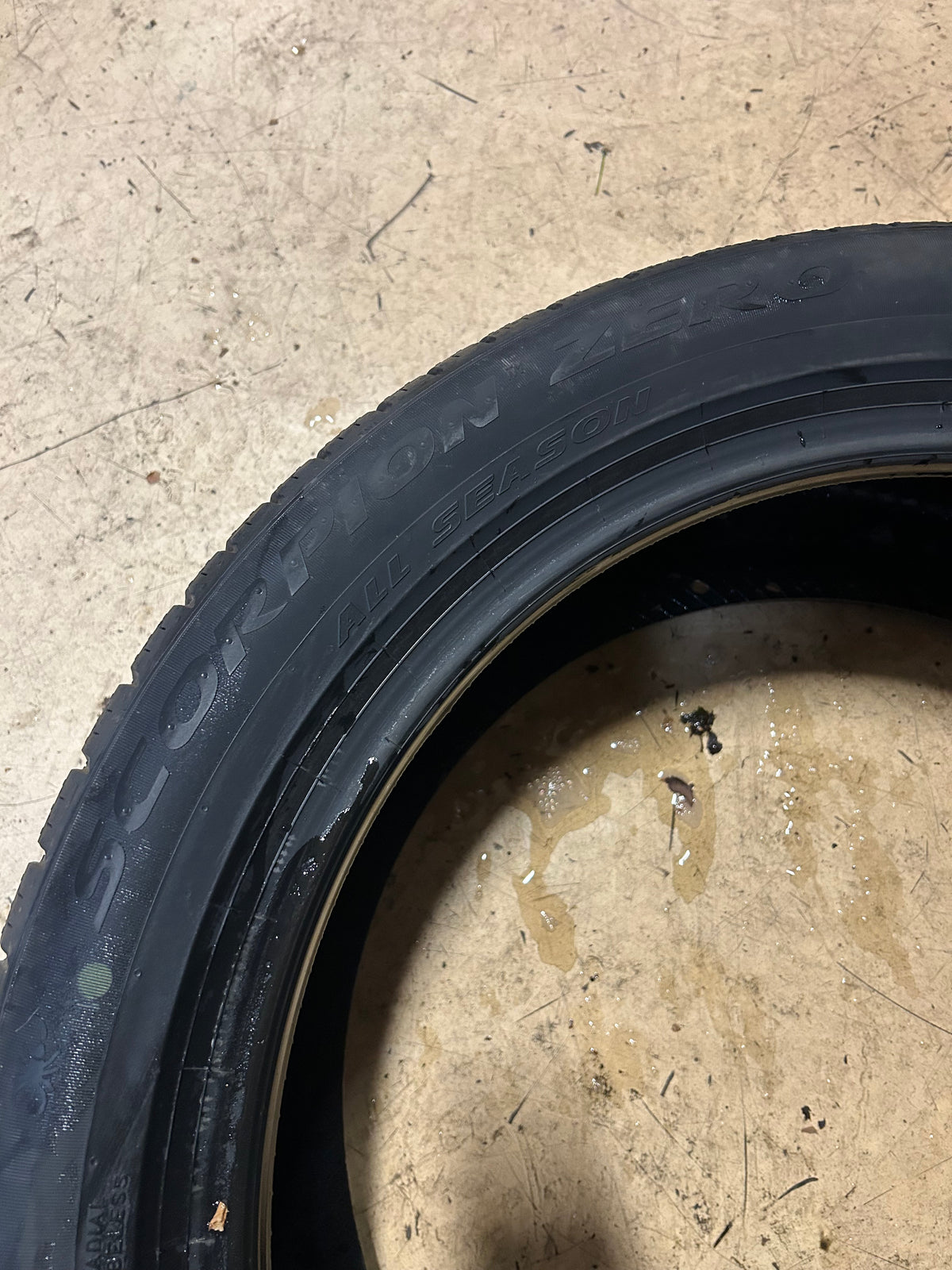PIRELLI SCORPION ZERO ALL SEASON ELECT BSW P 255 45 20 105T  TIRE 3976500