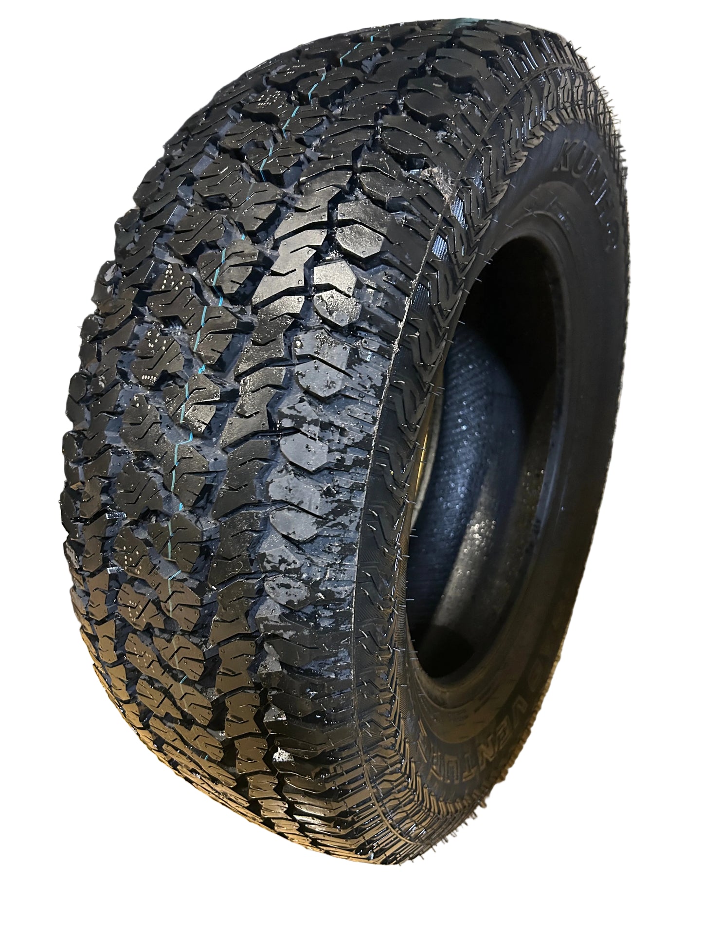 2 NOS KUMHO ROAD VENTURE AT51 BSW P 265 65 17 112T ALL TERRAIN TIRE 2205283