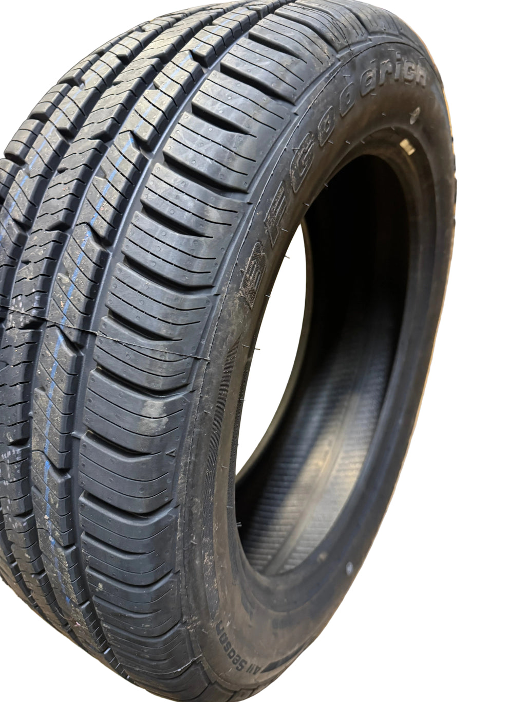 BFGOODRICH ADVANTAGE CONTROL BSW P 235 55 19 101H ALL SEASON TIRE 66683