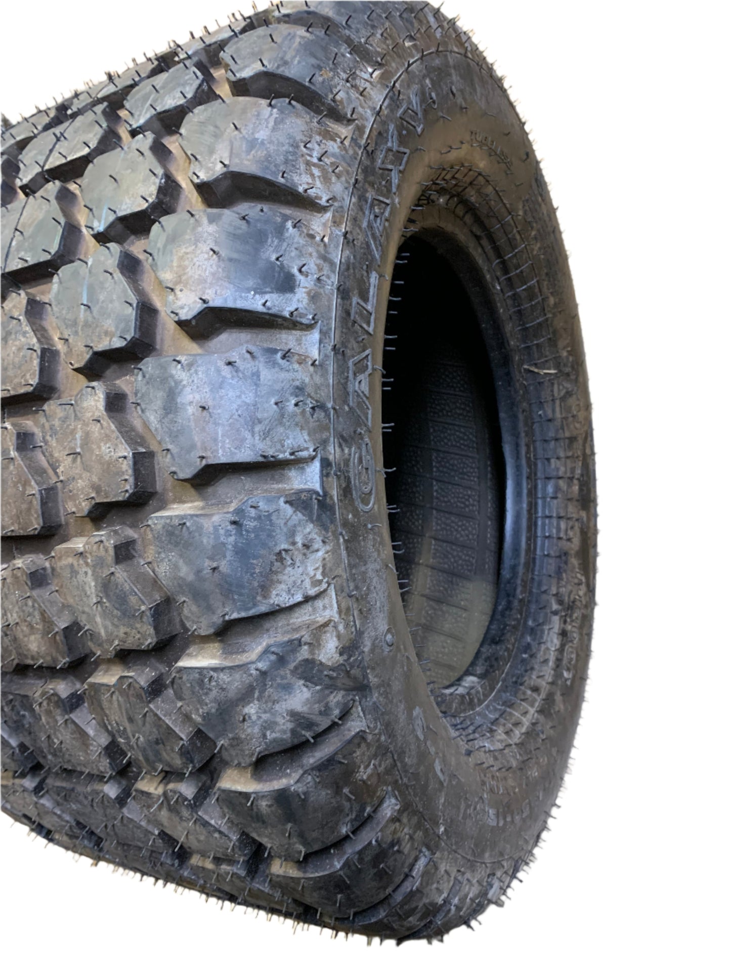 GALAXY SEEDER R-3 STUBBLE PROOF 31 13.5 15 12 PLY FARM/AGRICULTURAL TIRE 548170